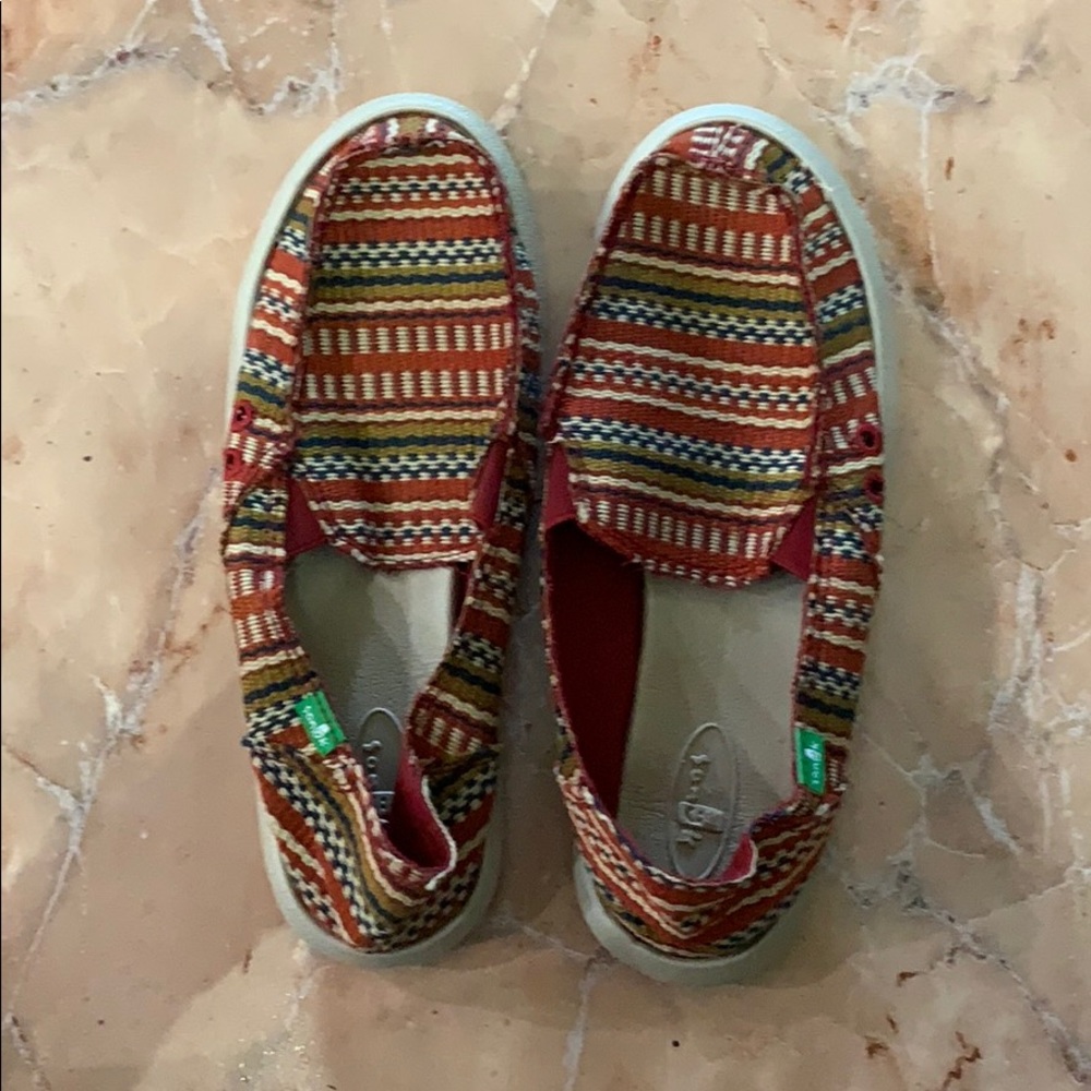 NWOT Bohemian Style Sanuk Shoes - Size 8